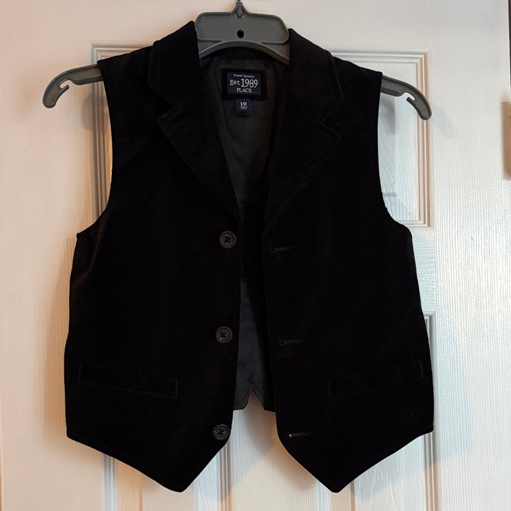 The Children’s Place Kids Boys Black Velvet Vest Size 10